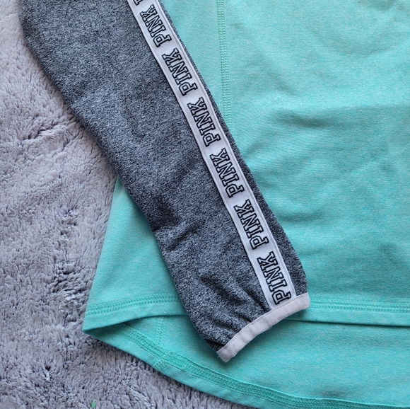 PINK Aqua Athletic Casual Women's Top - Size S - Picture 8 of 8